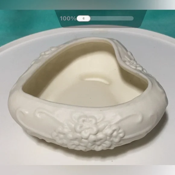 VINTAGE HUMMINGBIRD PORCELAIN BOX - Picture 12 of 16